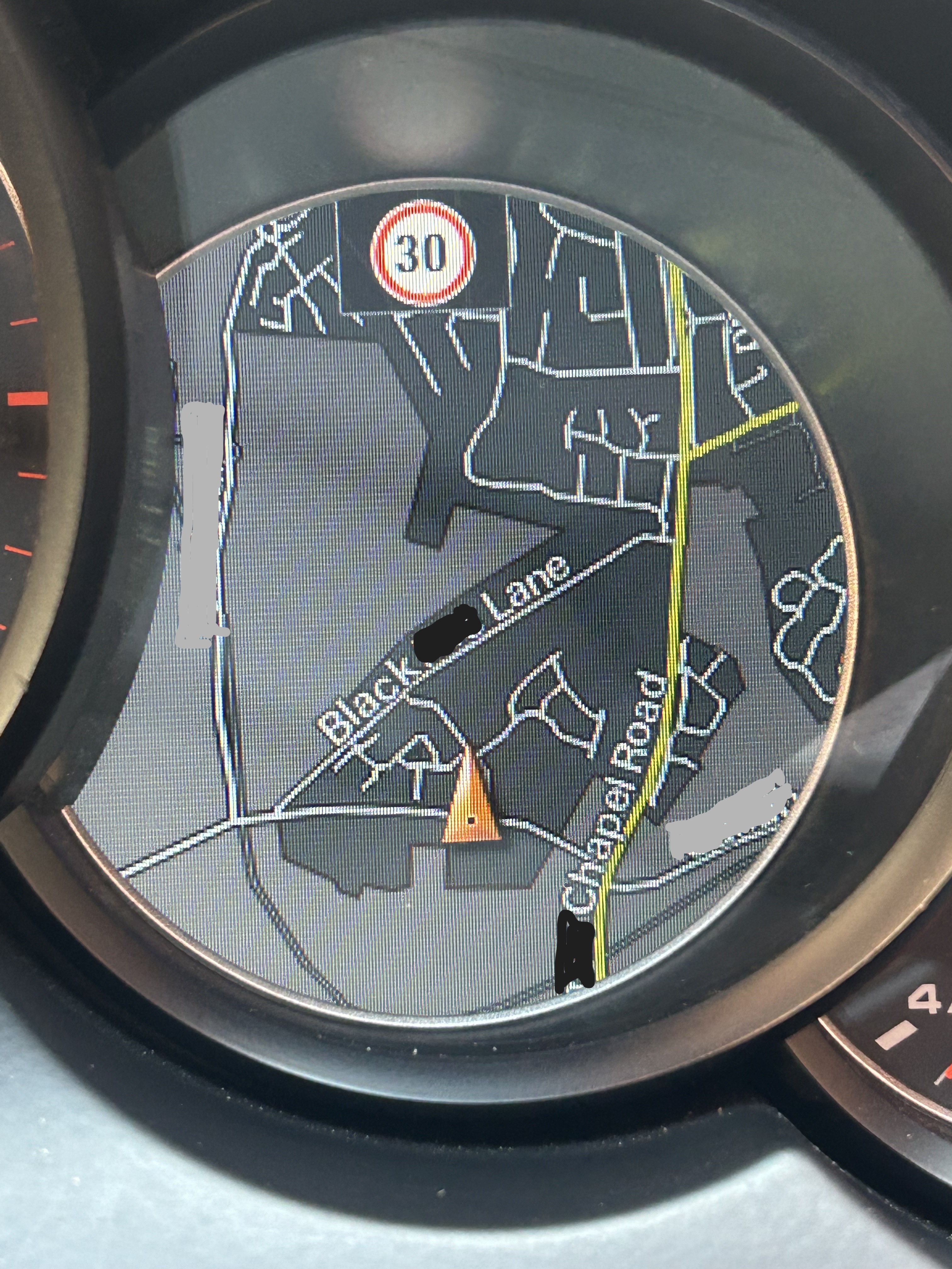 Navigation map active on Porsche PCM instrument cluster